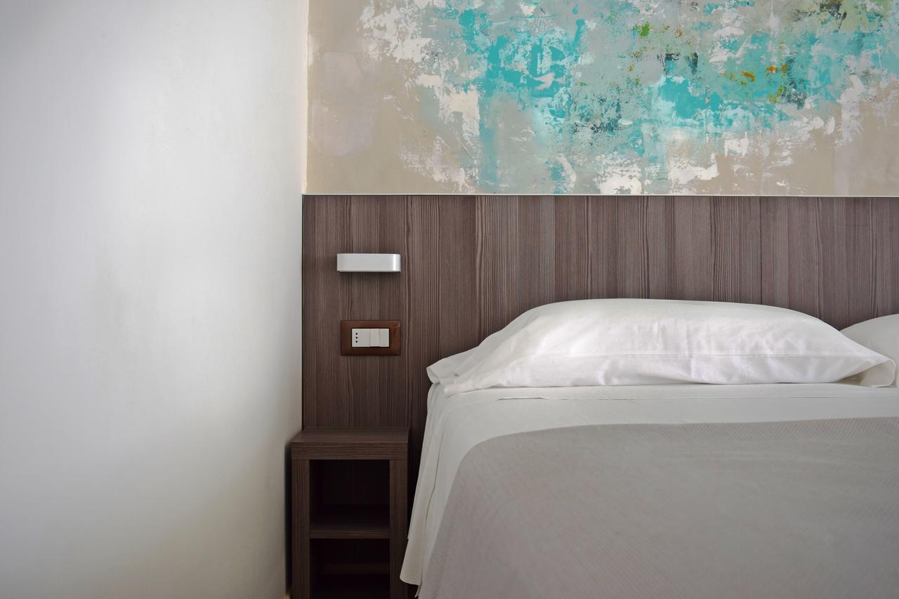 Hotel Muccioli Misano Adriatico Ruang foto